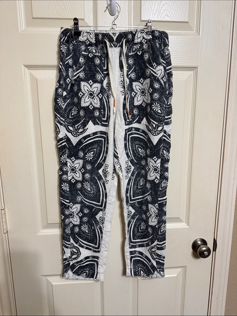 Pilcro Black & White Bandana Print Joggers